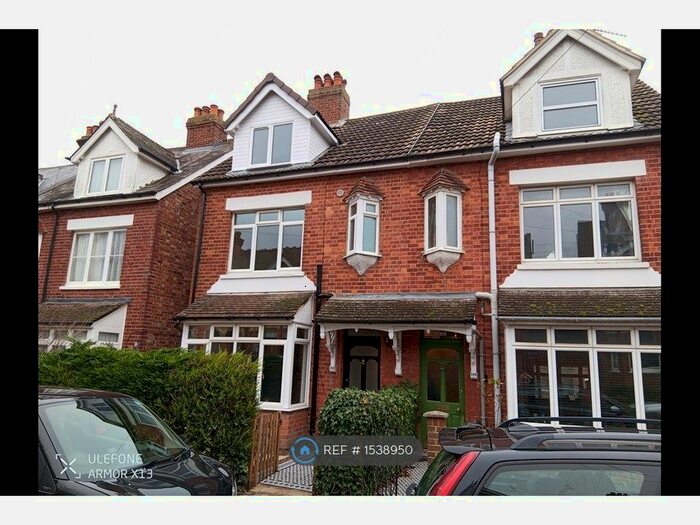 4 Bedroom Semi-Detached House To Rent In Stephens Road, Tunbridge Wells, TN4