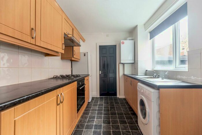 2 Bedroom Flat To Rent In Tamworth Road, Arthurs Hill, NE4
