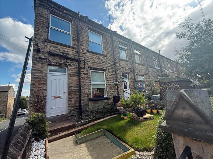 1 Bedroom Terraced House For Sale In Church Street, Moldgreen, HD5