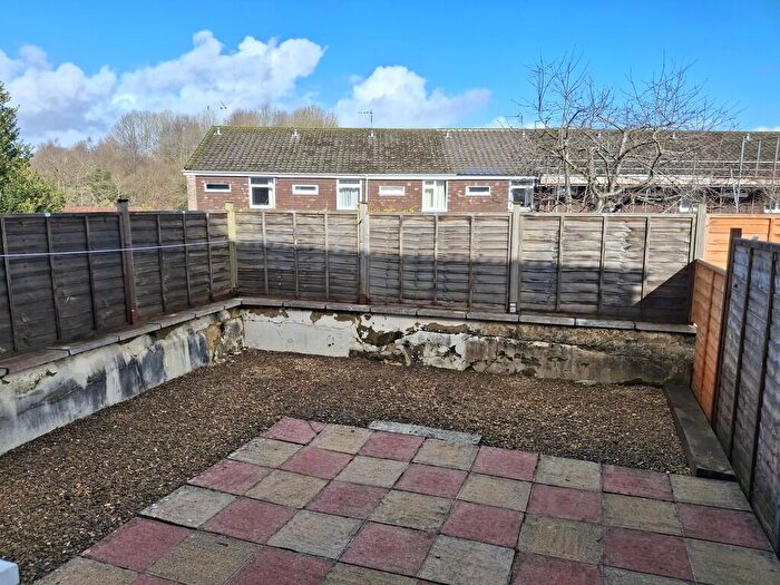 2 Bedroom End Of Terrace House To Rent In Chapel Street, Warminster, BA12