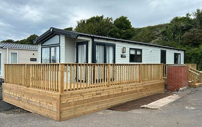 2 Bedroom Mobile/park Home For Sale In Murray Villas, Heugh Road, Portpatrick, Stranraer, DG9