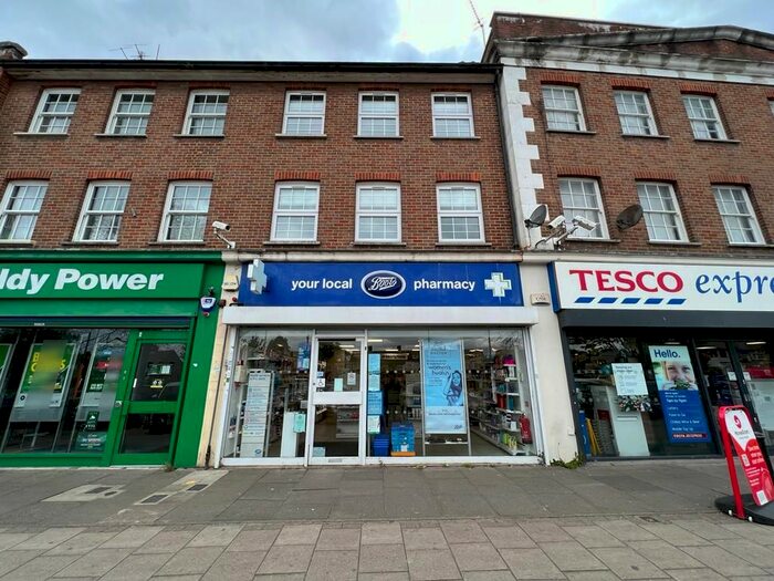 4 Bedroom Flat To Rent In Field End Road, Ruislip, HA4