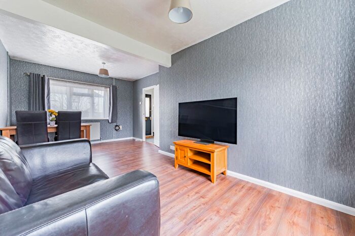 2 Bedroom Semi-Detached House For Sale In Queensway, Thetford, IP24