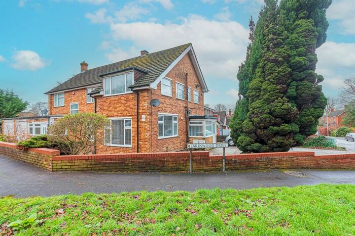 2 Bedroom Apartment To Rent In B Larkswood Drive, Crowthorne, RG45