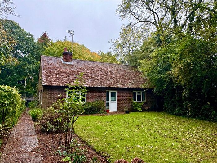 3 Bedroom Bungalow To Rent In Reading Road, Mattingley, Hook, RG27
