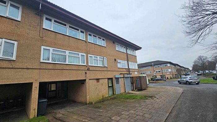 2 Bedroom Flat To Rent In Ramsons Avenue, Conniburrow, MK14