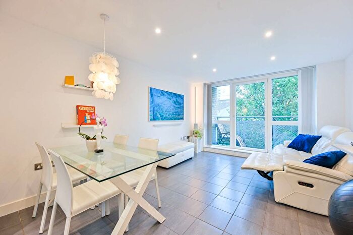 1 Bedroom Flat For Sale In Sanctuary Street, Borough, London, SE1
