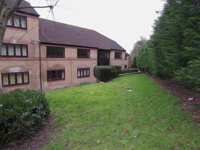 2 Bedroom Flat To Rent In Mulberry Close, Luton, LU1