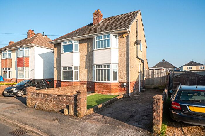 3 Bedroom Semi Detached House For Sale In Crosswell Close, Sholing, Southampton, Hampshire, SO19