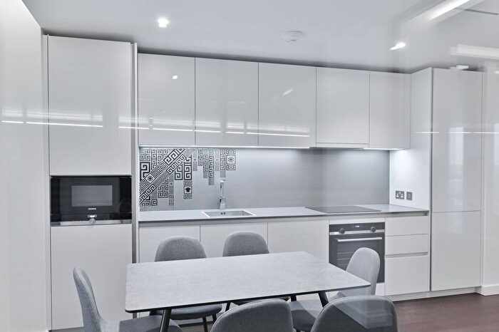 2 Bedroom Flat For Sale In Damac Tower, Nine Elms, London, SW8