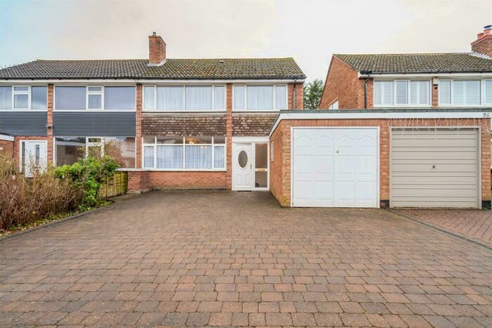 3 Bedroom Semi-Detached House To Rent In Union Road, Shirley, B90