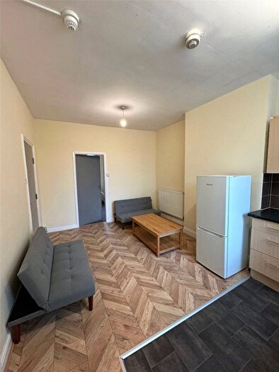 2 Bedroom Flat To Rent In Carlyle Road, Edgbaston, Birmingham, B16