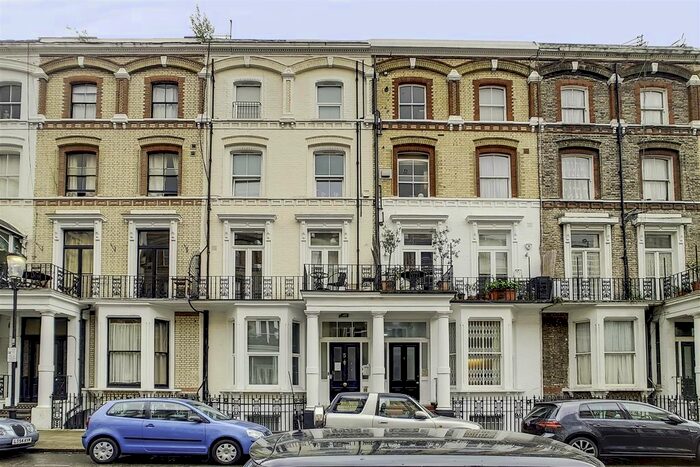 Studio To Rent In Cheniston Gardens, High Street Kensington, W8