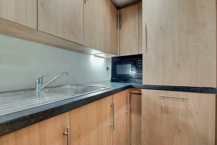 1 Bedroom Flat To Rent In Lyon Road, Harrow On The Hill, Harrow, HA1