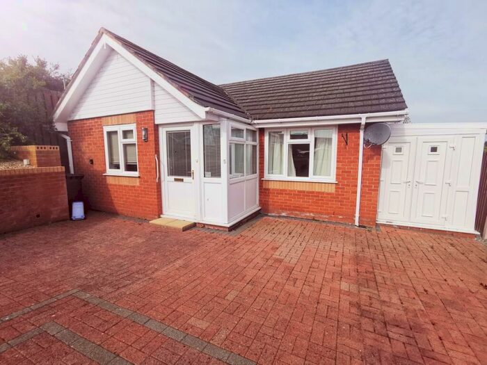 2 Bedroom Detached Bungalow To Rent In Bryn Garan, Colwyn Heights, LL29