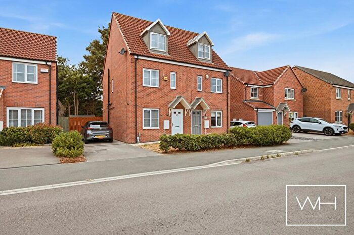 3 Bedroom Semi Detached House For Sale In Dominion Road, Scawthorpe, DN5