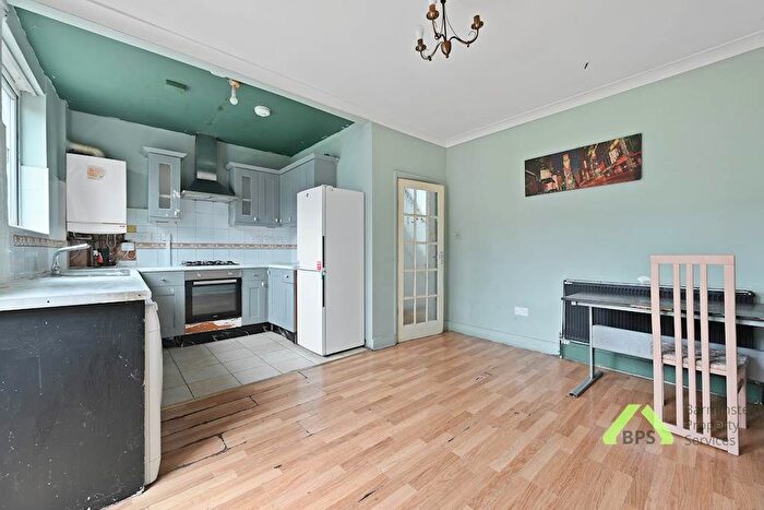 3 Bedroom Terraced House For Sale In Mafeking Road, London, N17