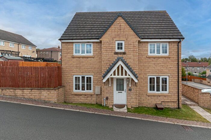 3 Bedroom Semi-Detached House For Sale In The Knoll, Keighley, West Yorkshire, BD22