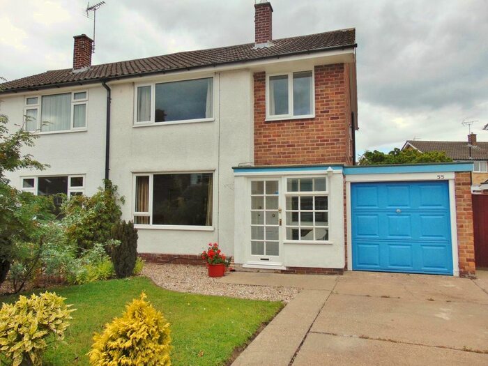 3 Bedroom Semi-Detached House To Rent In Ashchurch Drive, Nottingham, NG8