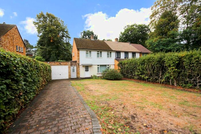 3 Bedroom Semi-Detached House To Rent In Easthampstead, Bracknell, RG12