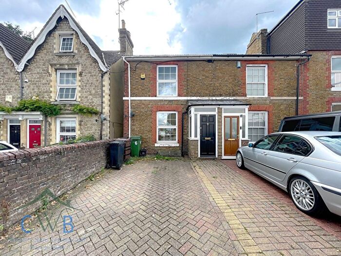 3 Bedroom Terraced House To Rent In Bower Lane, Maidstone, ME16