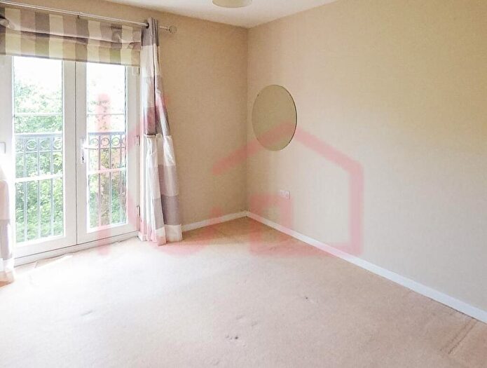 2 Bedroom Apartment To Rent In , Shalefield Gardens, Manchester, M46