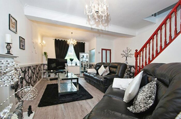 3 Bedroom Terraced House For Sale In Oakdale Terrace, Tonypandy, CF40