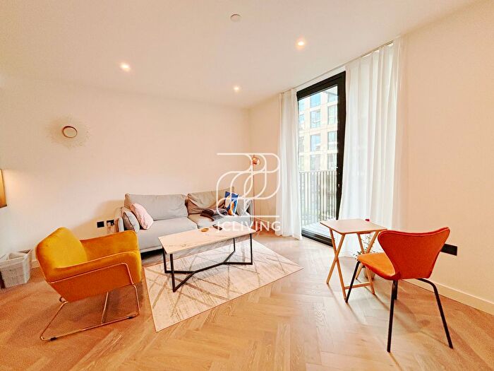 1 Bedroom Flat To Rent In Merino Gardens, London, E1W