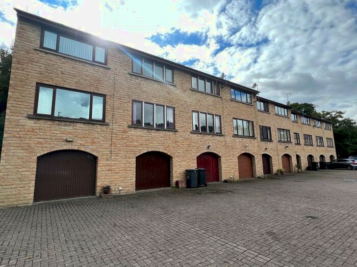 3 Bedroom House To Rent In Hebble Dene, Hebble Lane, Halifax, HX3