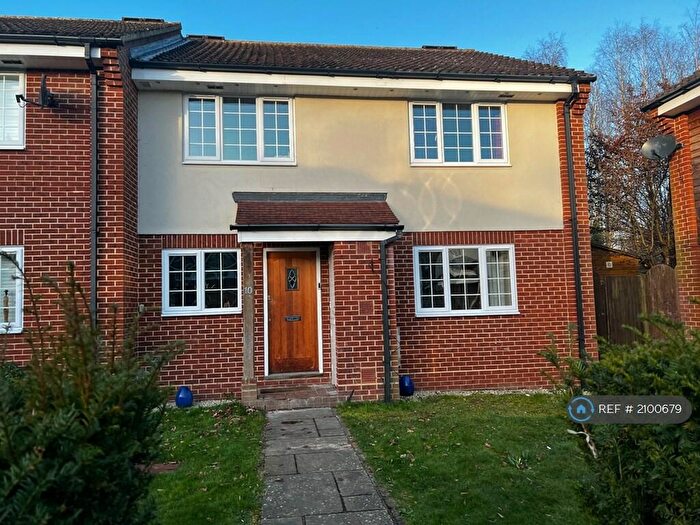4 Bedroom Terraced House To Rent In Cuddington Glade, Epsom, KT19