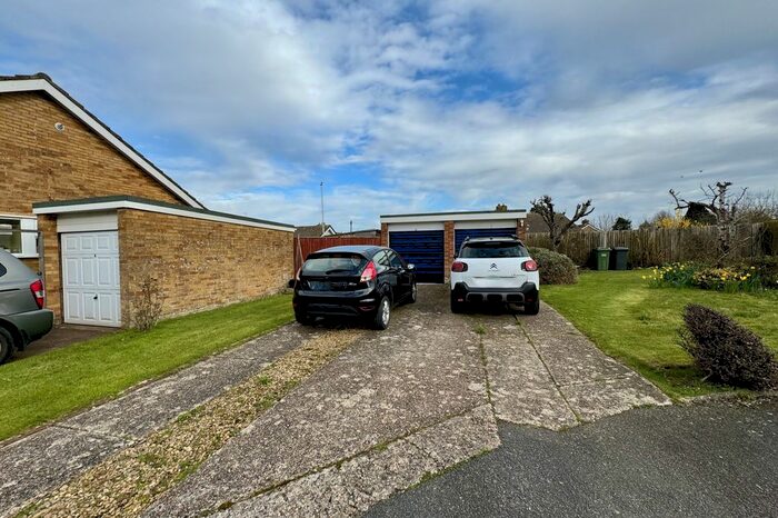 2 Bedroom Bungalow For Sale In Gosford Way, Polegate, East Sussex, BN26