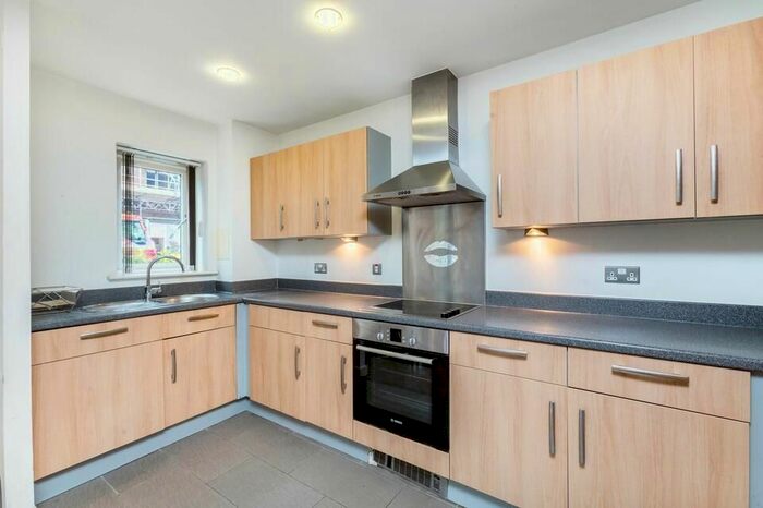 2 Bedroom Flat To Rent In Eastside Mews, London, E3