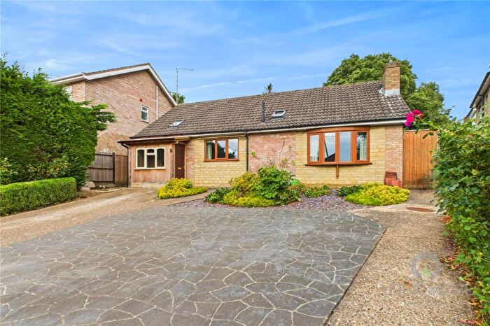 3 Bedroom Bungalow For Sale In The Crescent, Kettering, Northamptonshire, NN15