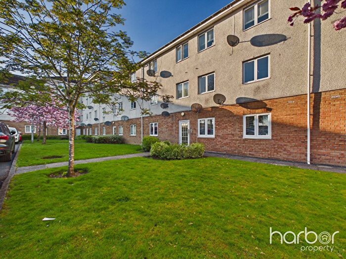 2 Bedroom Flat For Sale In Dyke Street, Baillieston, Glasgow, G69