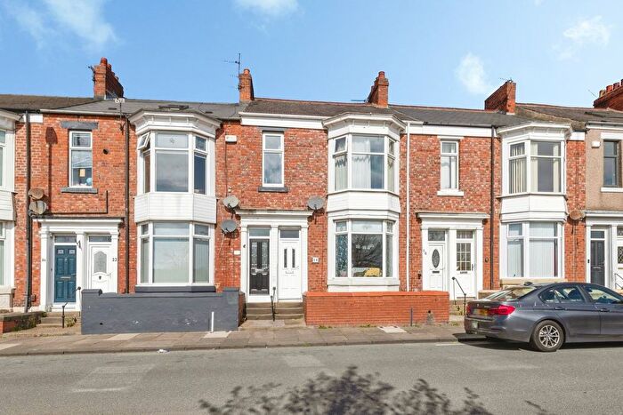 2 Bedroom Flat For Sale In Reading Road, South Shields, NE33