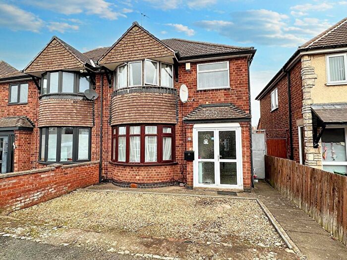 3 Bedroom Semi-Detached House To Rent In Maple Avenue, Leicester, LE3