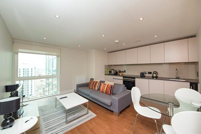 1 Bedroom Flat To Rent In Crawford Building, Whitechapel High Street, Aldgate, London, E1
