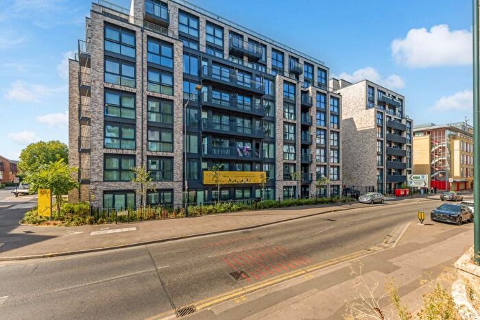 2 Bedroom Flat To Rent In Herschel Street Slough, SL1