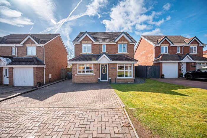 4 Bedroom Property For Sale In Pine Mews, Carfin, Motherwell, ML1