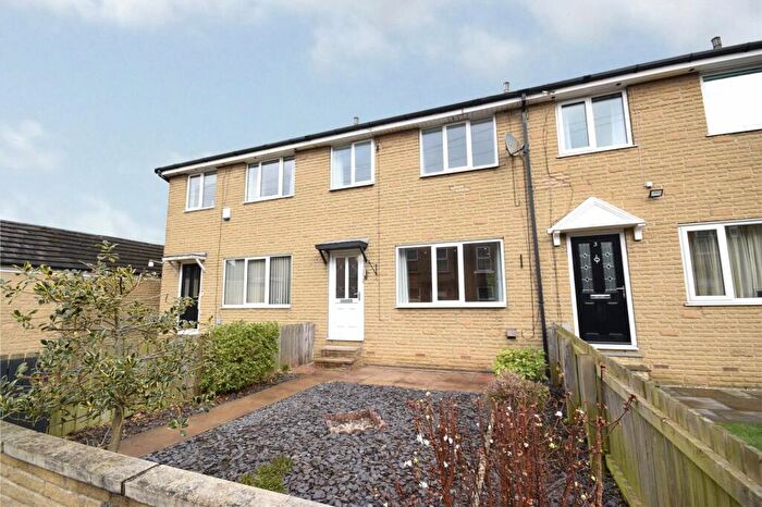 3 Bedroom Town House To Rent In Green Terrace, Guiseley, Leeds, LS20