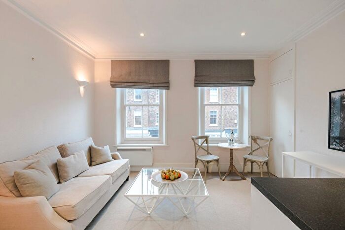 1 Bedroom Flat To Rent In Bell Street, Marylebone, London, NW1