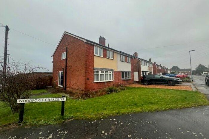 3 Bedroom Semi-Detached House To Rent In Woodford Crescent, Burntwood, WS7