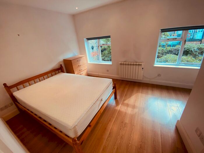 1 Bedroom Flat To Rent In Elder Avenue, London, N8