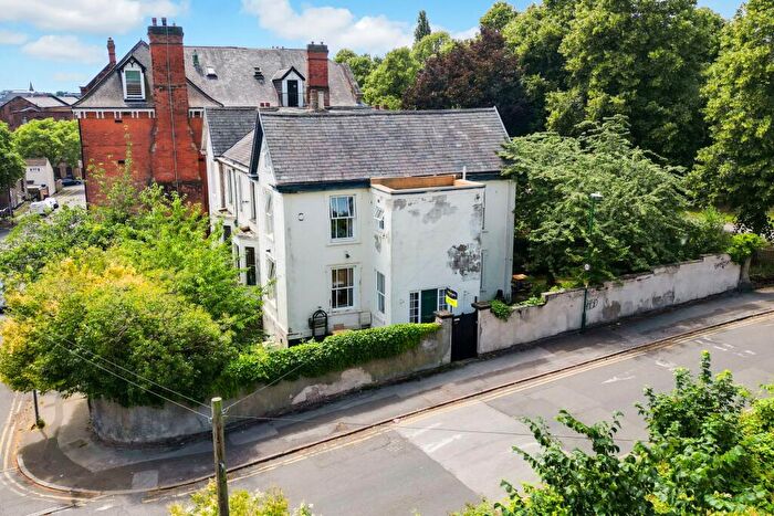 4 Bedroom Semi-Detached House For Sale In Elm Avenue, Nottingham, NG3