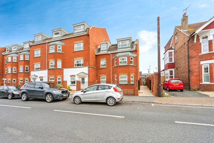 2 Bedroom Flat For Sale In Longford Road, Bognor Regis, West Sussex, PO21