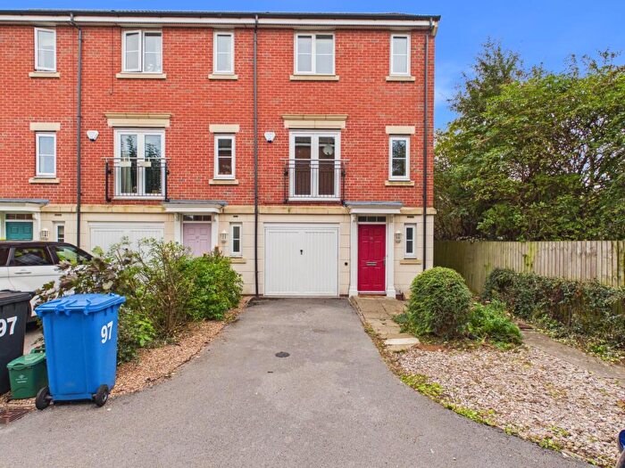 3 Bedroom End Of Terrace House To Rent In Parkway, Chellaston, DE73