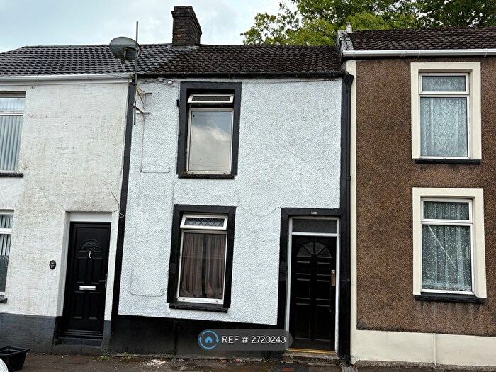 2 Bedroom Terraced House To Rent In Church St, Neath, SA11