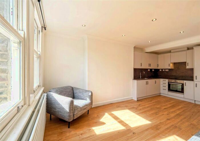 2 Bedroom Apartment To Rent In Lady Margaret Road, London, NW5