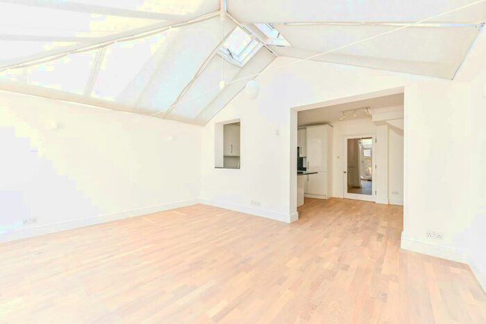 4 Bedroom House To Rent In Orville Road, Battersea Square, London, SW11