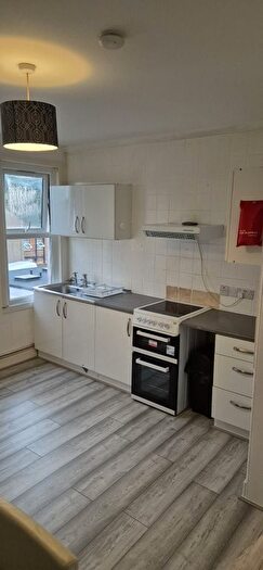 2 Bedroom Flat To Rent In Church Road, London, NW4